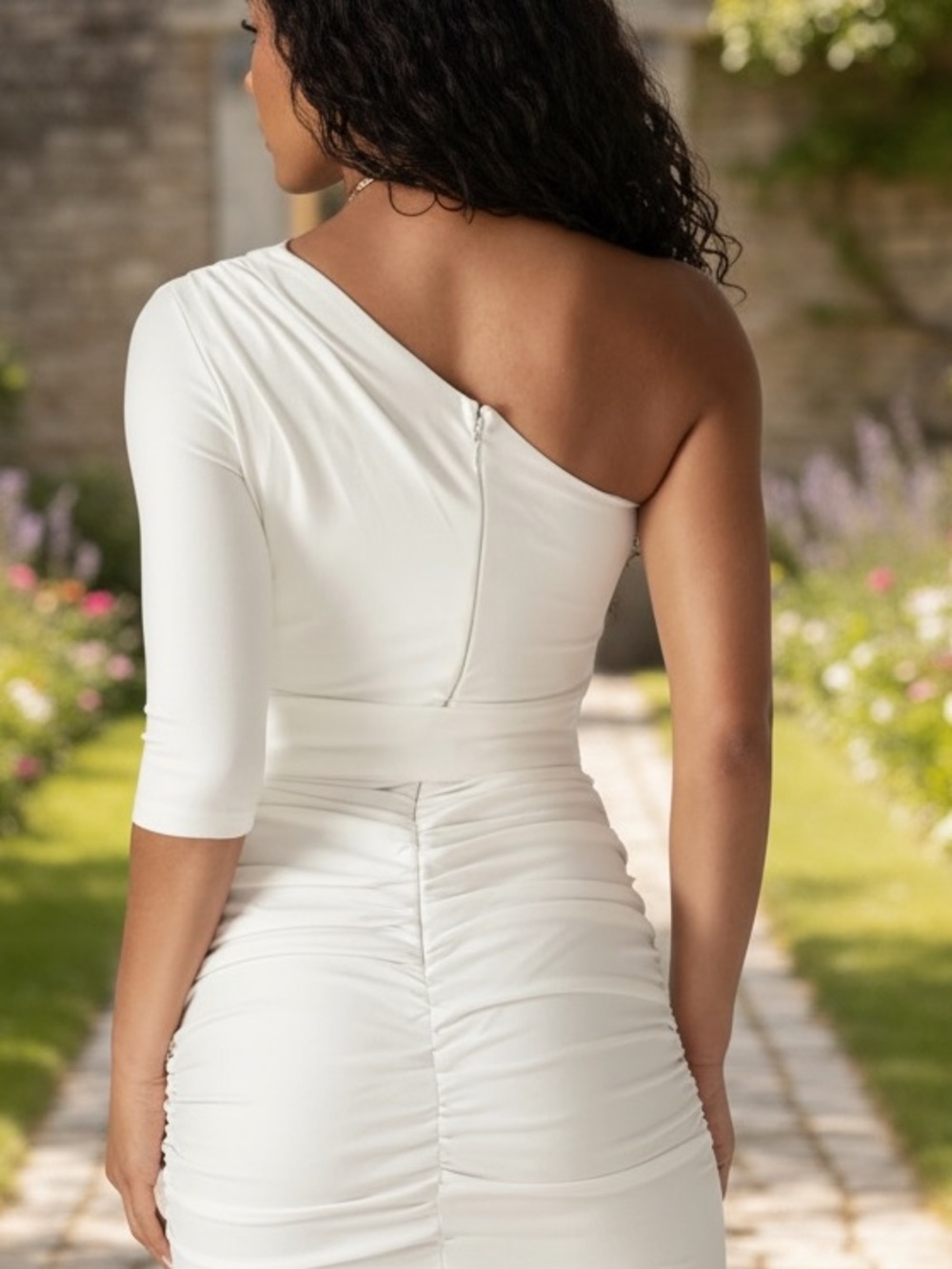 Alieva Dolly Bodycon White One-Shoulder Fitted Ruched Midi Dress with Belt Sz L - Picture 3 of 15